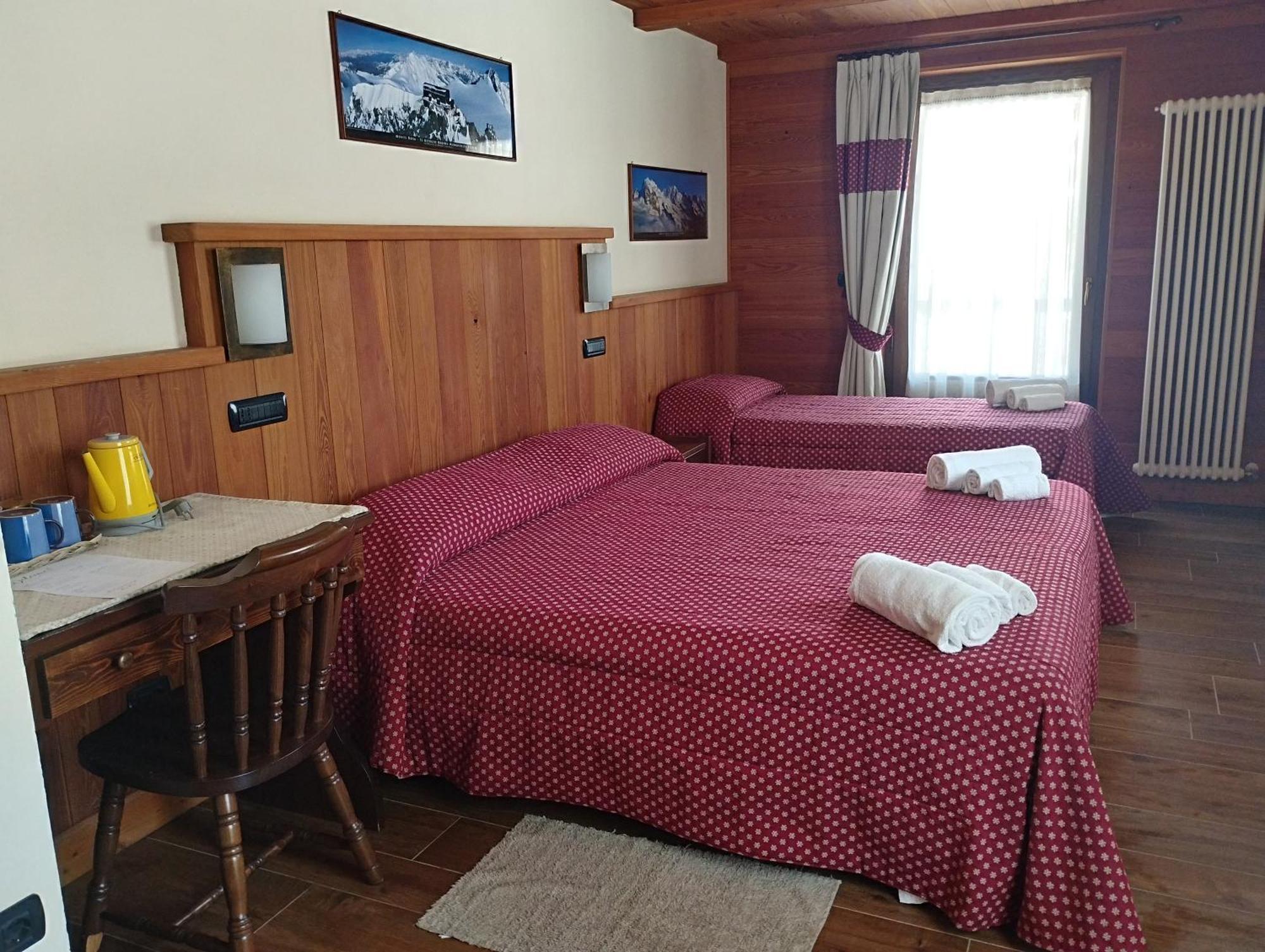 Villa Americana Chambres D'Hotes Champoluc