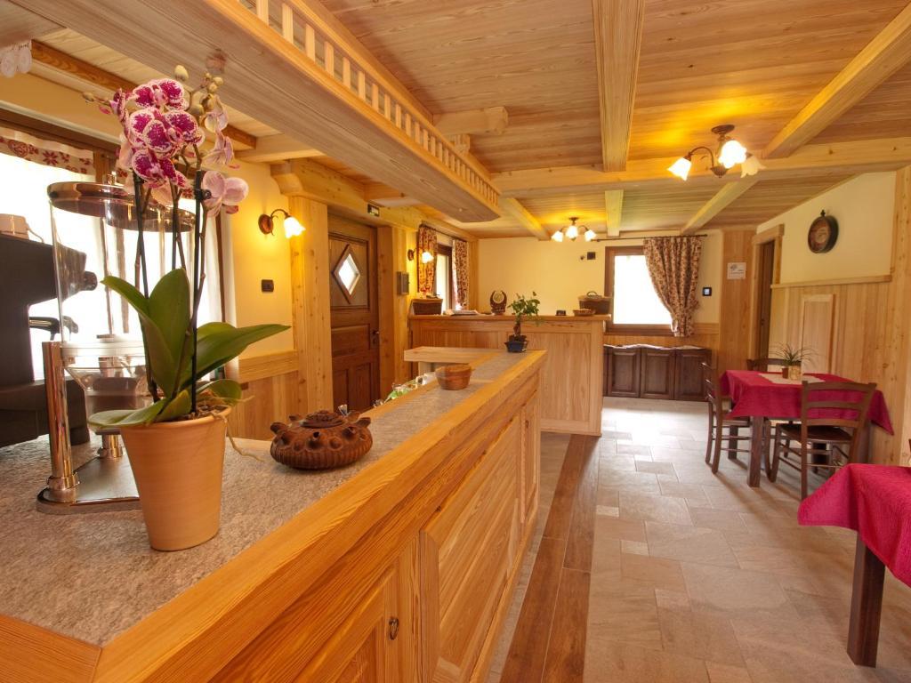 Villa Americana Chambres D'Hotes Bed & Breakfast Champoluc